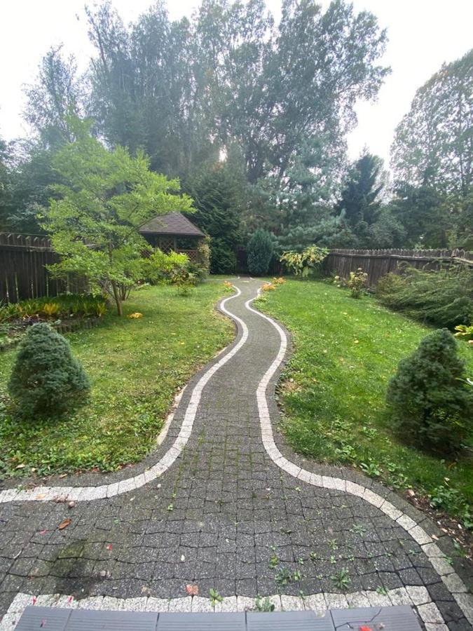 Warsaw Garden Apartment 70M2 Buitenkant foto
