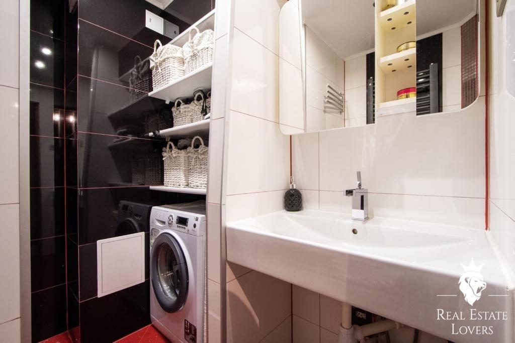 Warsaw Garden Apartment 70M2 Buitenkant foto